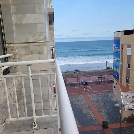 House In Palmas Near Playa De Canteras * Las Palmas de Gran Canaria