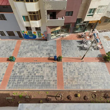 House In Palmas Near Playa De Canteras Feriehus